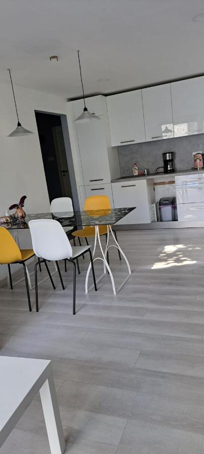 Depandance Jaklovecka Ostrava Exteriör bild